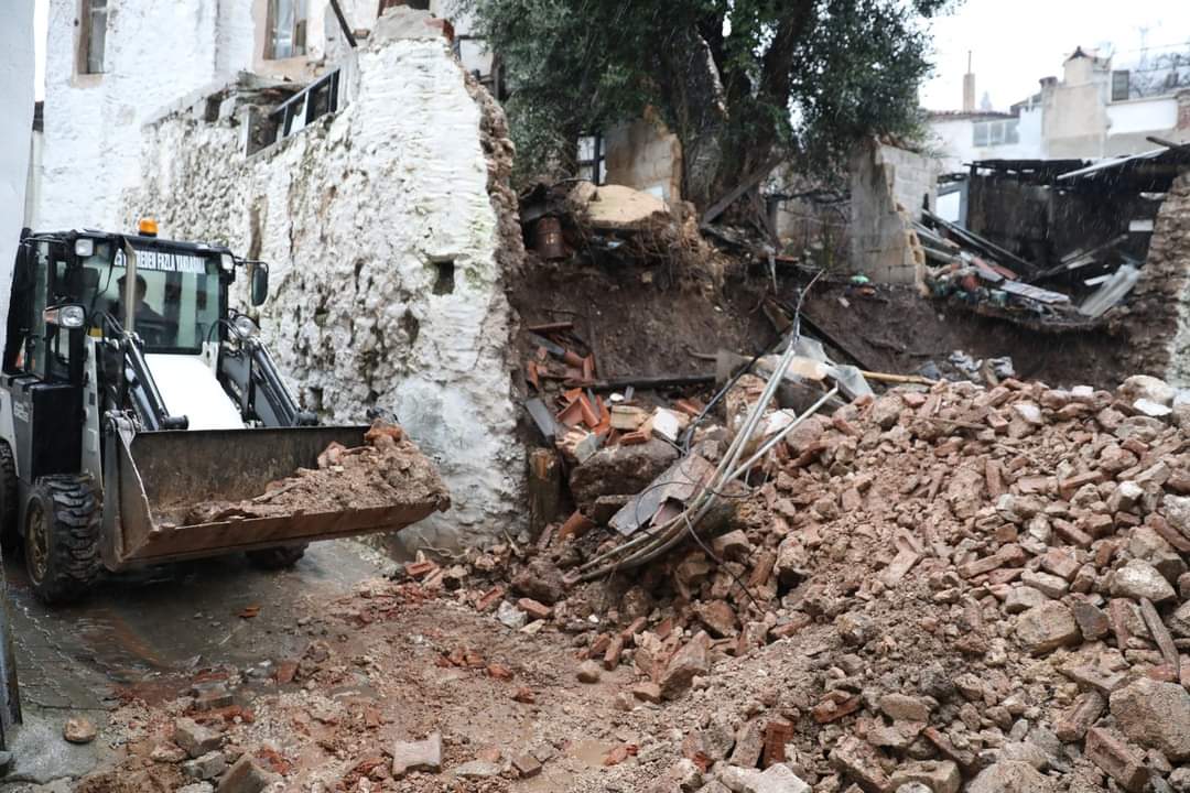 Menteşe’de Belediye Ekipleri Seferber Oldu