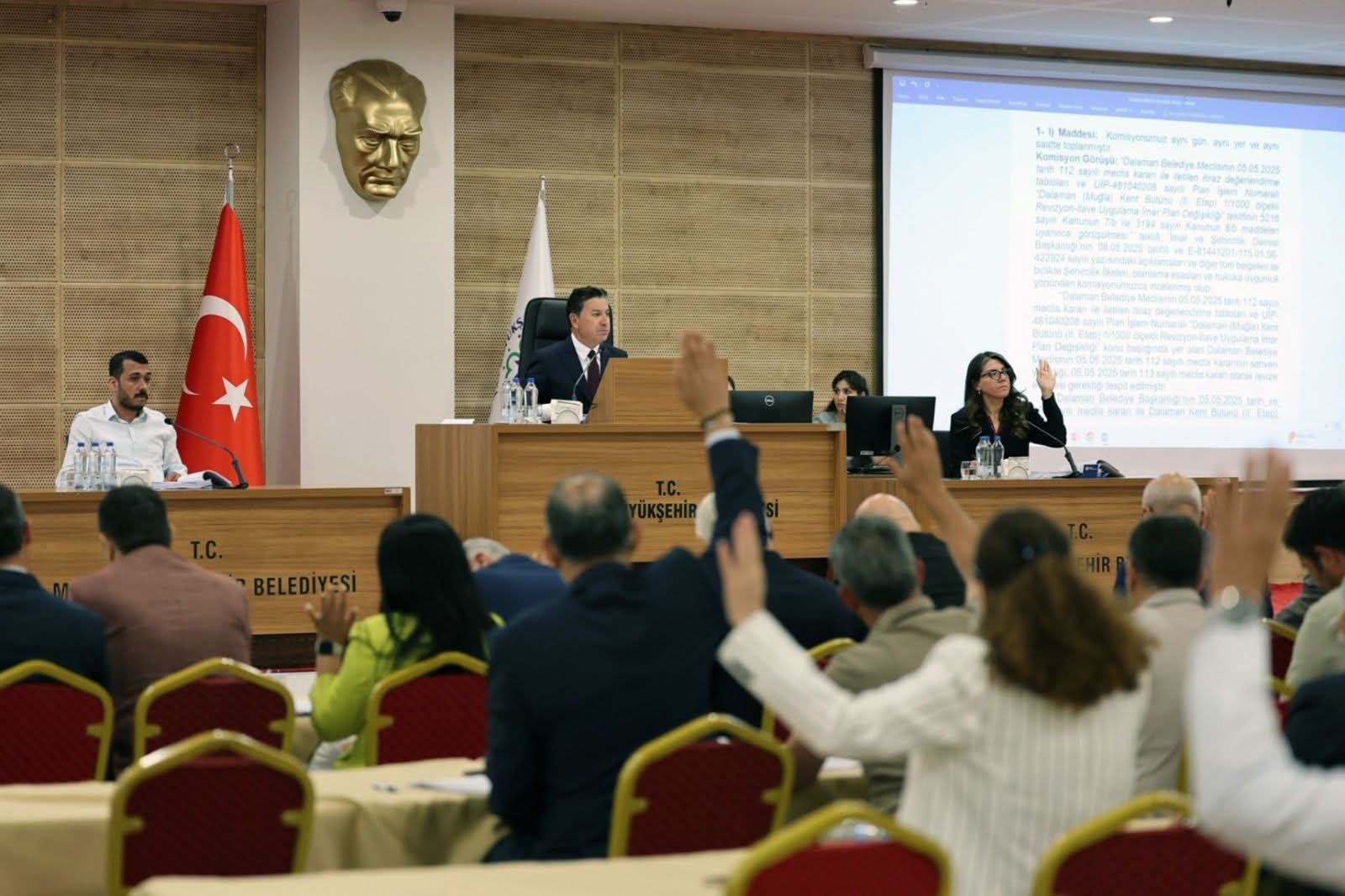 MENTEŞE-AKYAKA HATTINDA ÖĞRENCİLERE 1 TL ULAŞIM MÜJDESİ