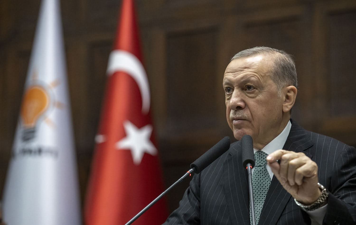 MUĞLA AK PARTİ’DE SAYIN CUMHURBAŞKANINA KÜFREDENLERLE BİRLİKTE YOL YÜRÜYEN BELEDİYE YÖNETİCİLERİ VAR MI?