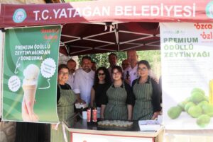 Yatağan’nın Lezzet Festivalinde Zeytinli Dondurma ilgi Odağı oldu