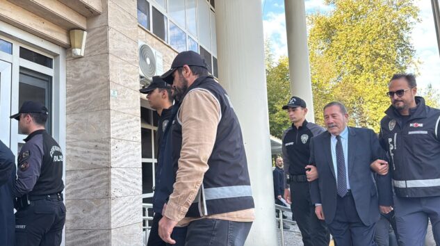 MİLAS BELEDİYE BAŞKANLIĞI FEVZİ TOPUZ VE 17 KİŞİ TUTUKLANDI